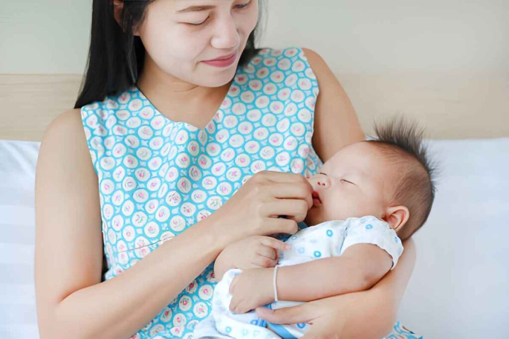 3 Week Old Newborn Feeding Schedule