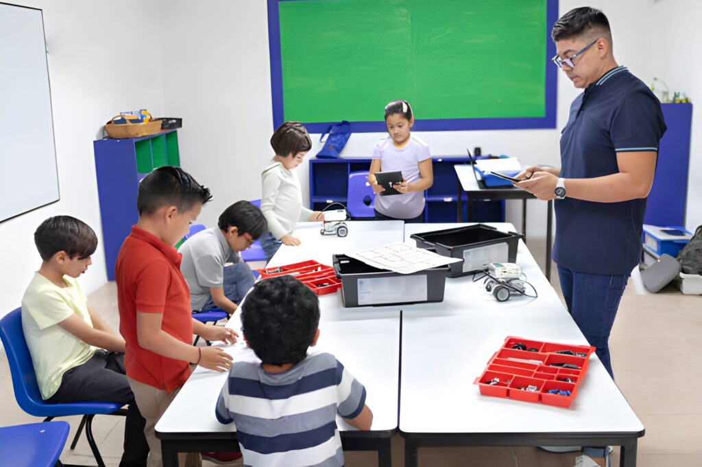 Accelerating Learning at Arturo Salazar Elementary
