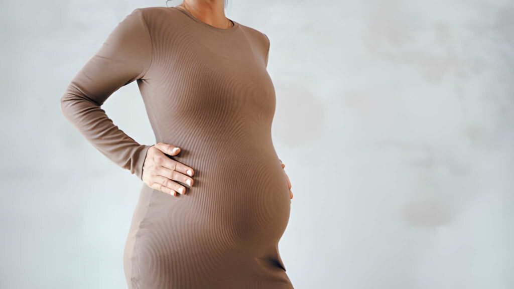 90s Pregnancy Fashion Minimalism, Grunge, and the Rise of Bodycon Maternity