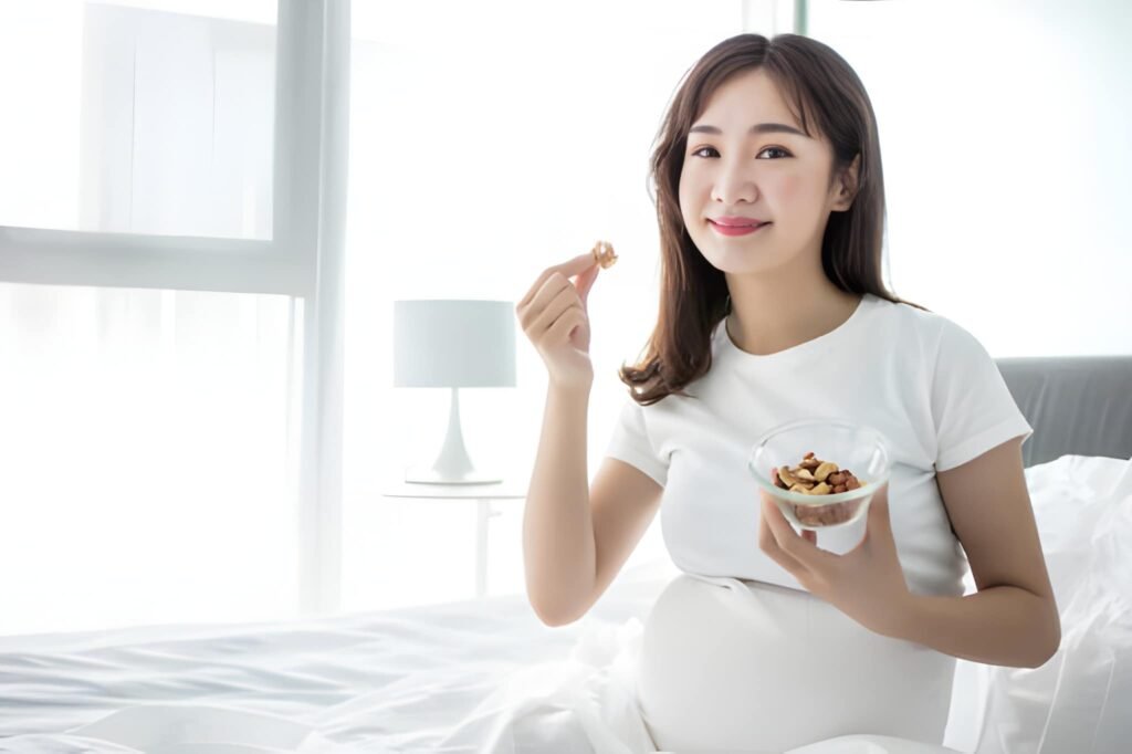 Cashews and Lactation A Nutritional Deep Dive for Nursing Mothers