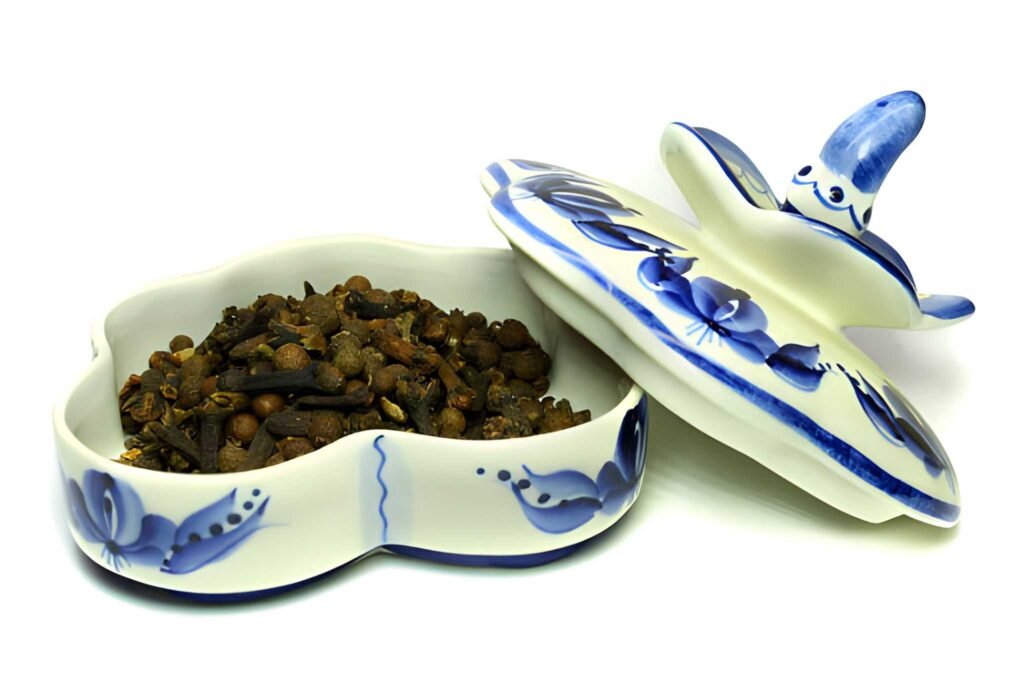 The Aromatic Guardian A Specialist Guide to Cloves and Breastfeeding