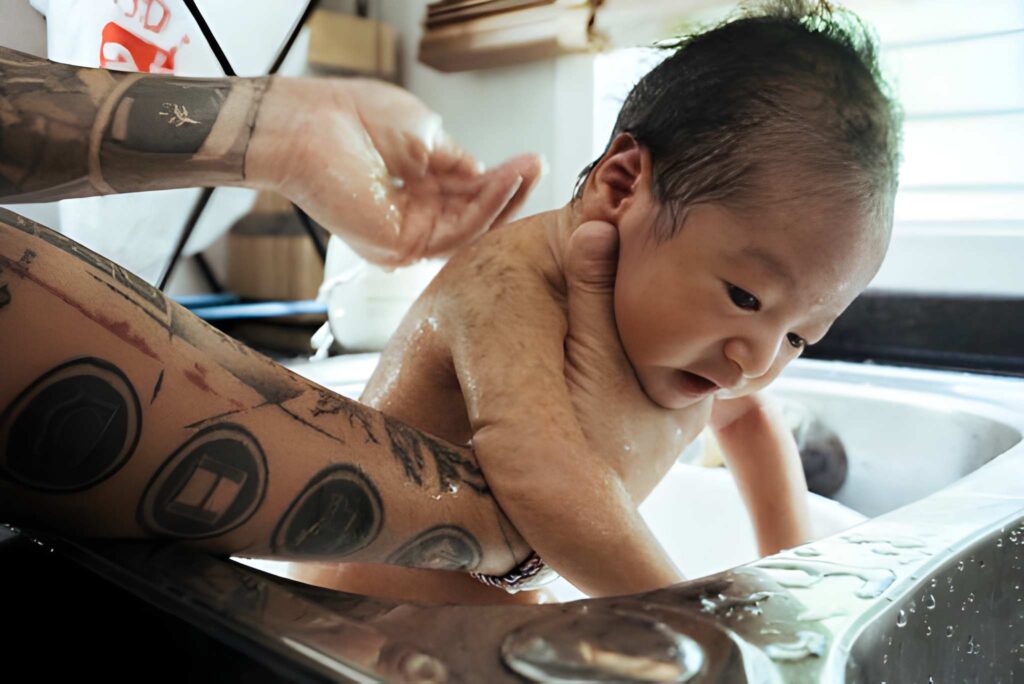 The Art of the Newborn Bath